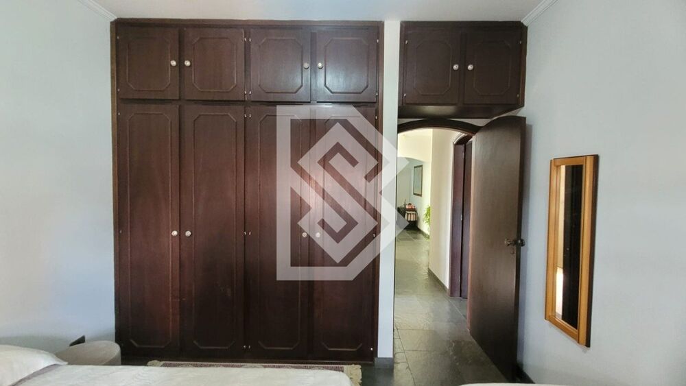 Casa à venda com 3 quartos, 336m² - Foto 12