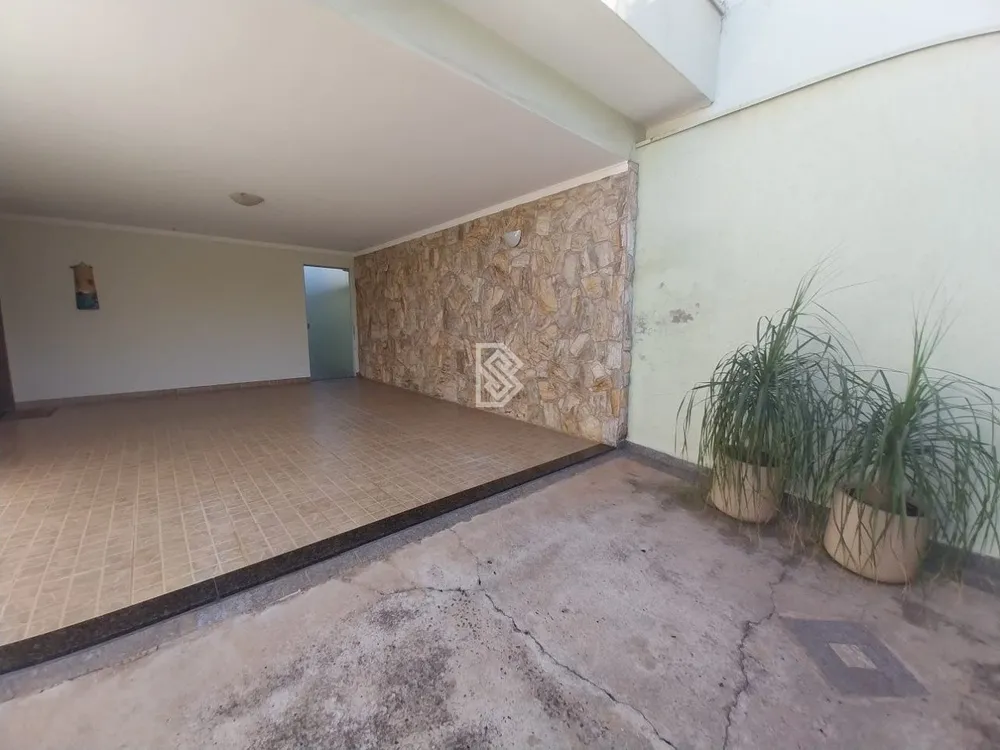 Casa, 3 quartos, 202 m² - Foto 2