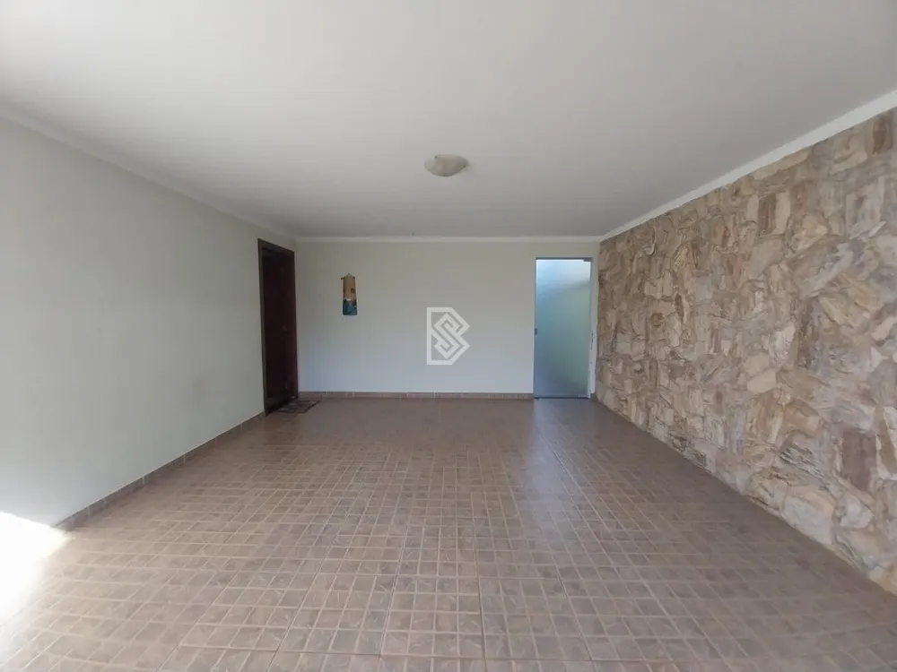 Casa, 3 quartos, 202 m² - Foto 2