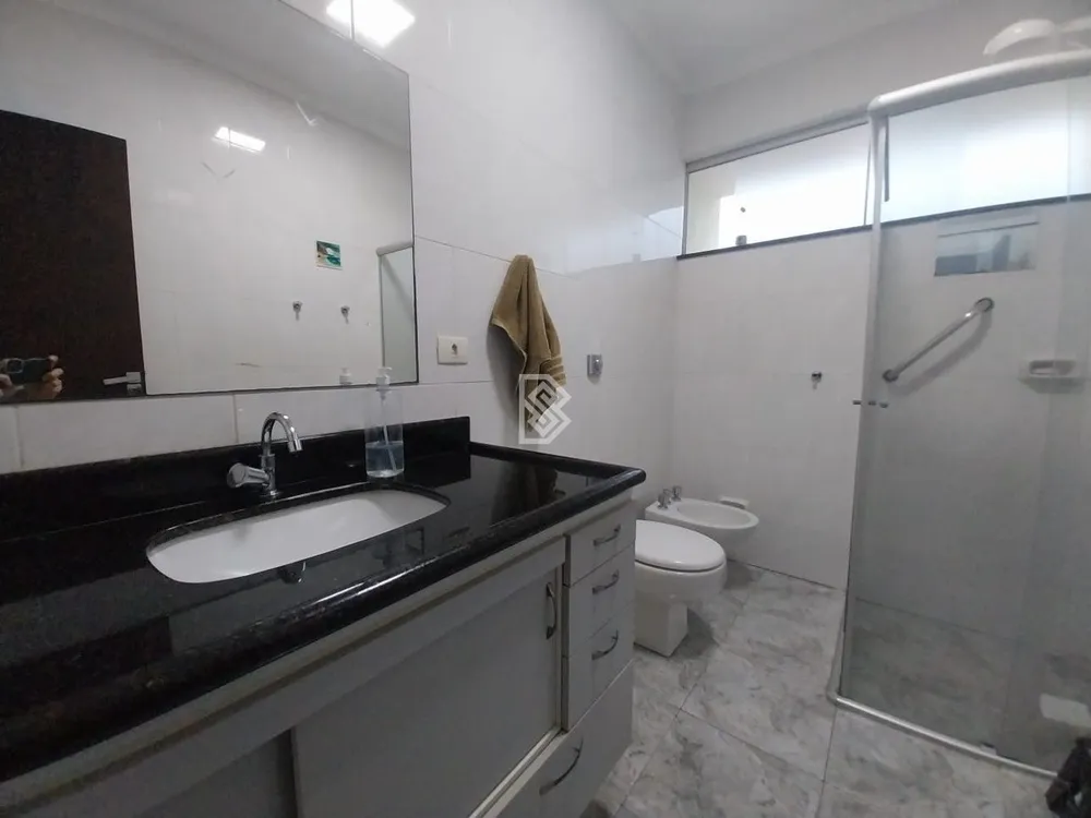 Casa, 3 quartos, 202 m² - Foto 12