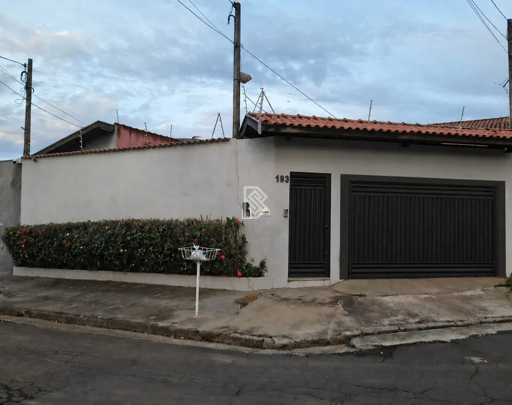 Casa, 3 quartos, 185 m² - Foto 1