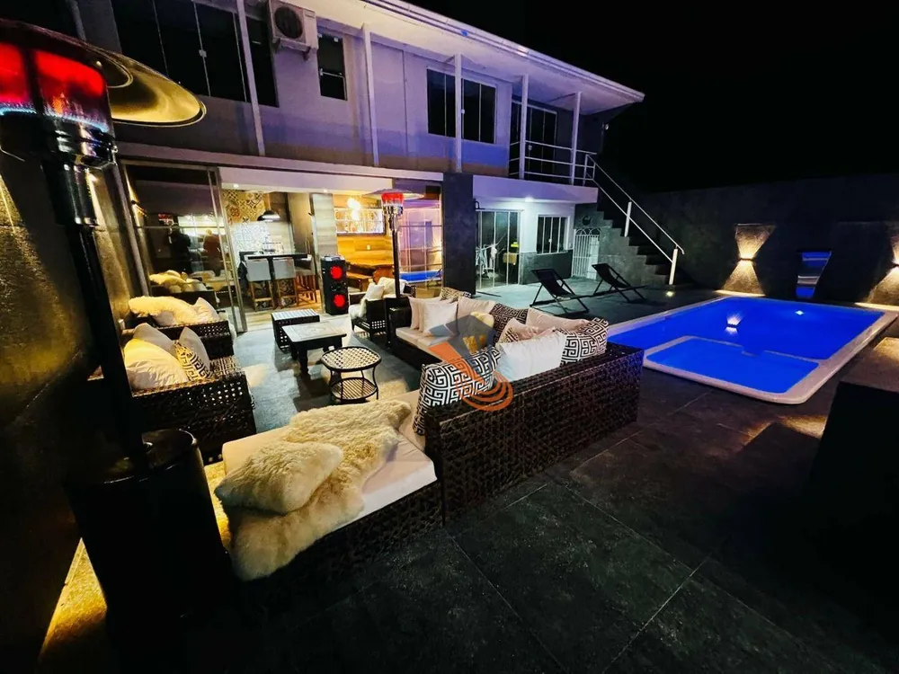 Casa, 4 quartos, 188 m² - Foto 2