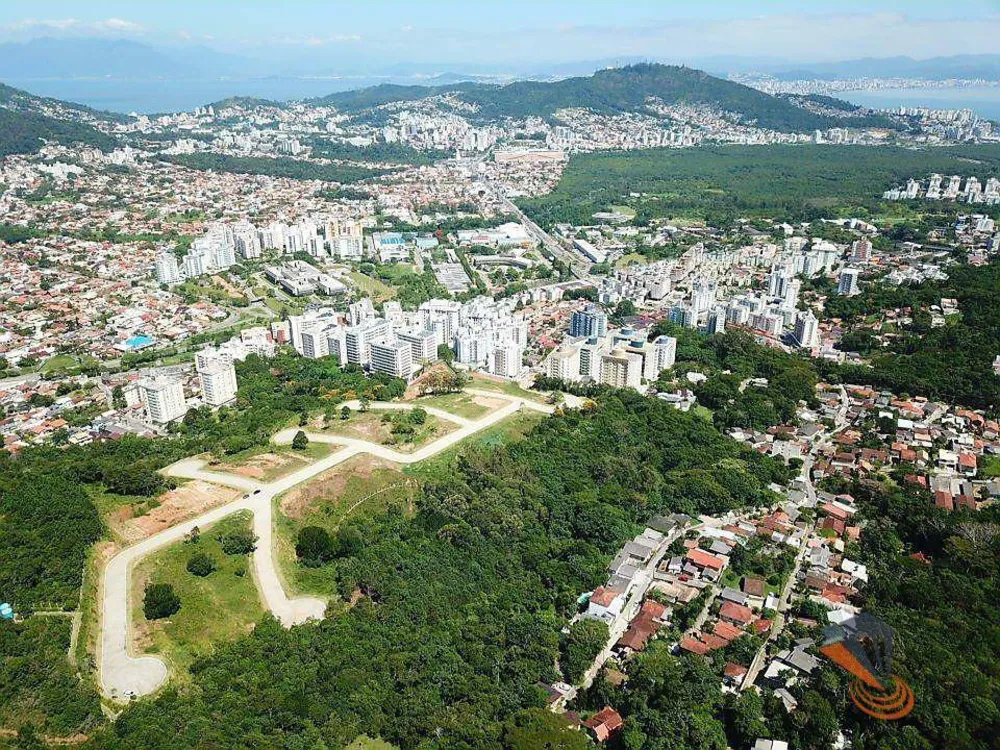 Loteamento e Condomínio, 450 m² - Foto 1