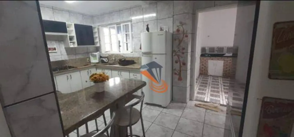 Casa, 3 quartos, 273 m² - Foto 4