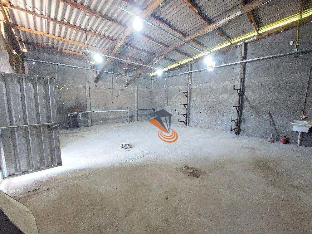 Depósito-Galpão, 107 m² - Foto 1