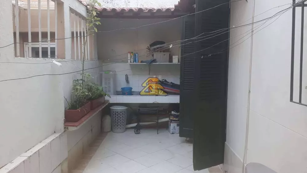 Casa, 5 quartos, 160 m² - Foto 1