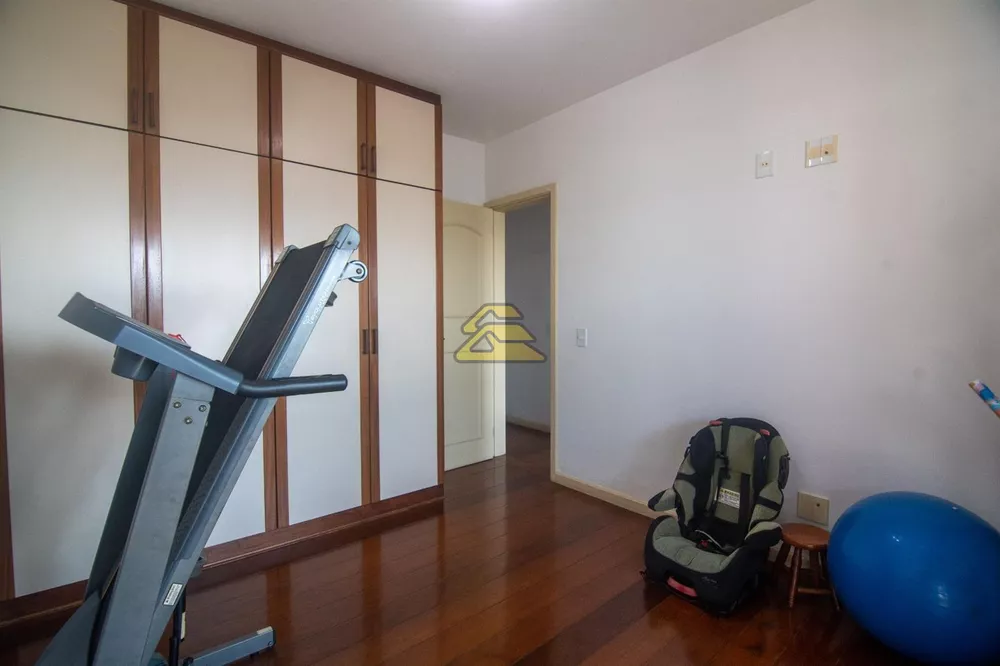 Apartamento à venda com 4 quartos, 215m² - Foto 32