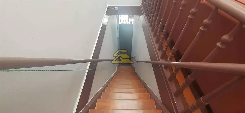 Casa, 6 quartos, 140 m² - Foto 13