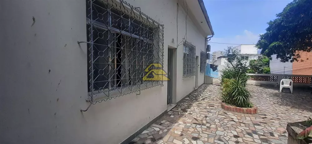 Casa, 6 quartos, 140 m² - Foto 18