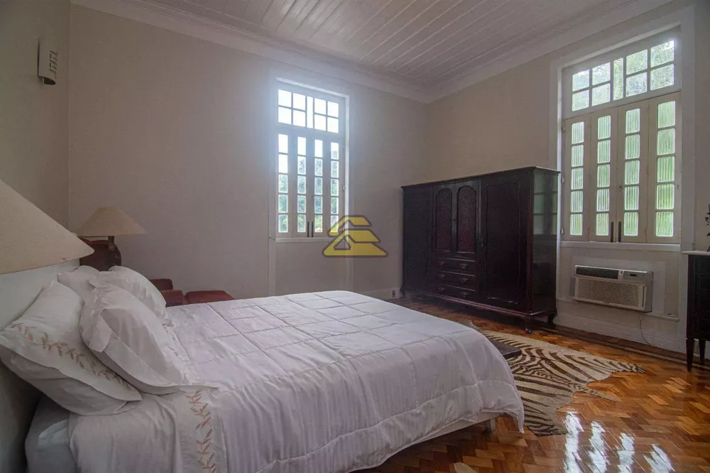 Casa, 6 quartos, 1350 m² - Foto 30