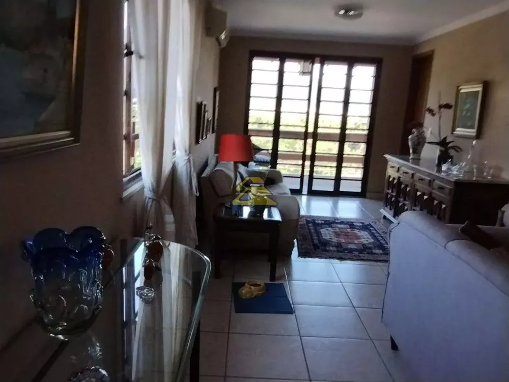 Casa, 3 quartos, 376 m² - Foto 1