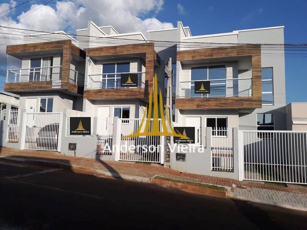 Casa à venda com 2 quartos, 90m² - Foto 1