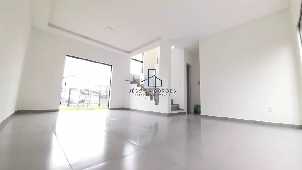 Casa à venda com 2 quartos, 120m² - Foto 4