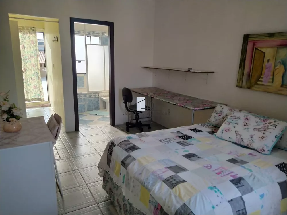 Casa à venda com 7 quartos - Foto 4