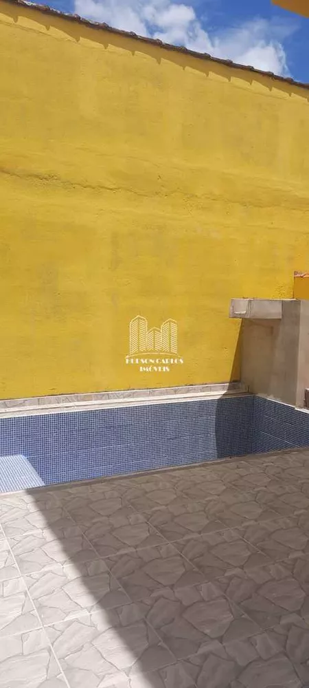 Sobrado à venda com 2 quartos, 73m² - Foto 1