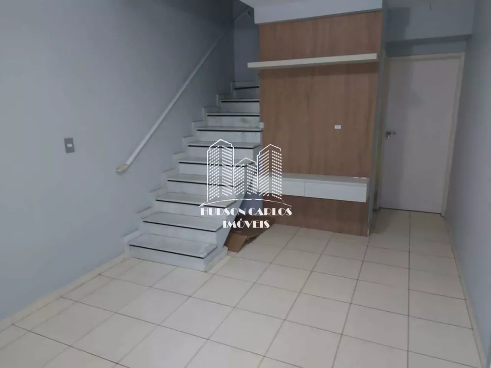 Sobrado à venda com 2 quartos, 69m² - Foto 1