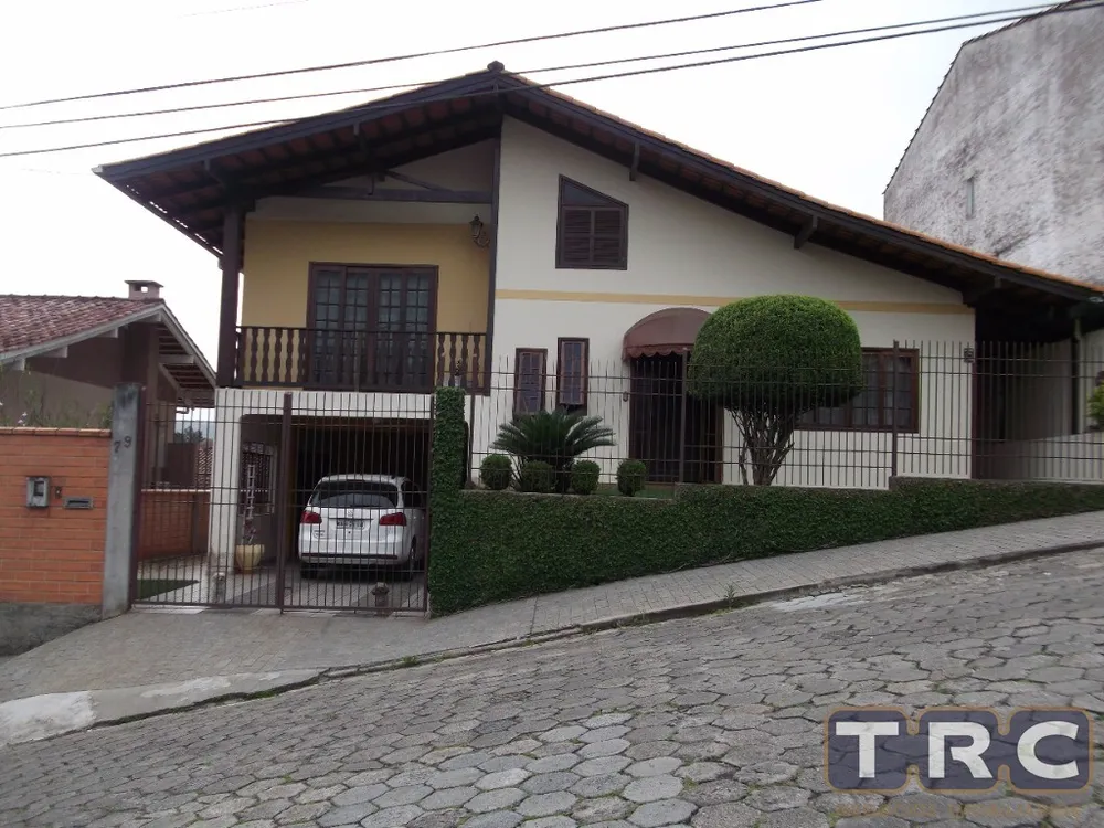 Sobrado, 3 quartos, 220 m² - Foto 1