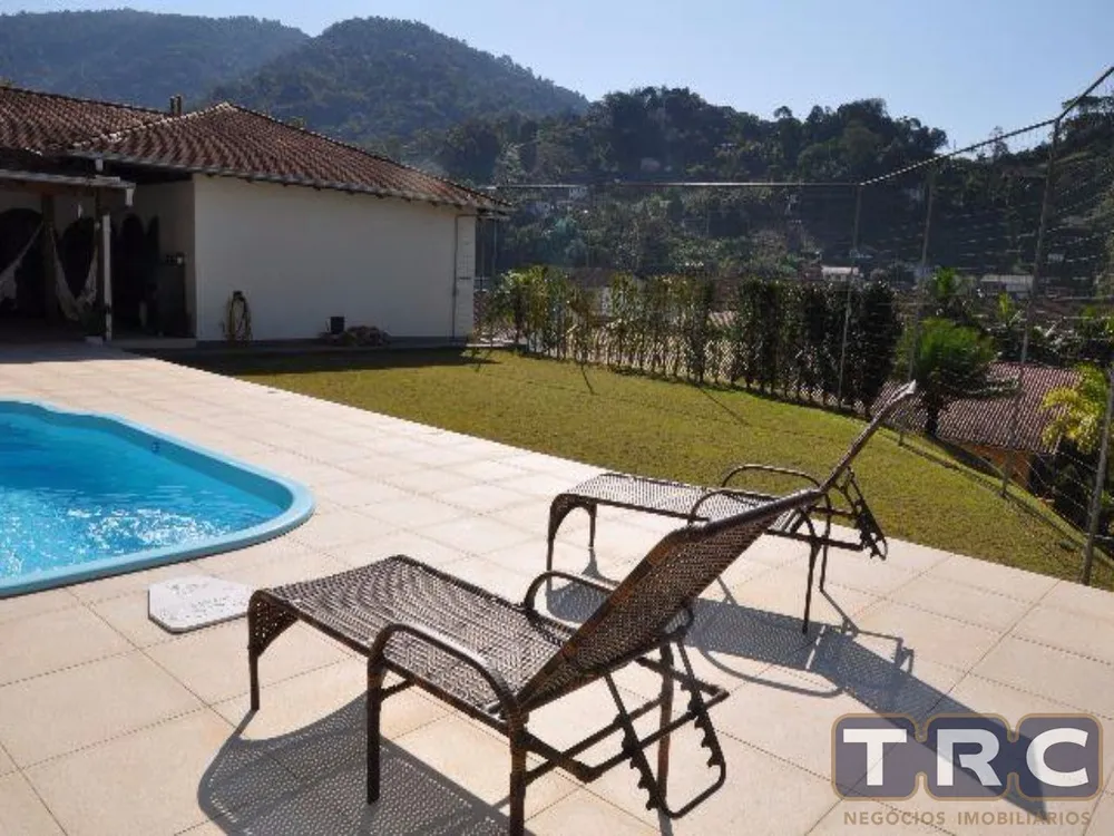 Casa, 3 quartos, 270 m² - Foto 2
