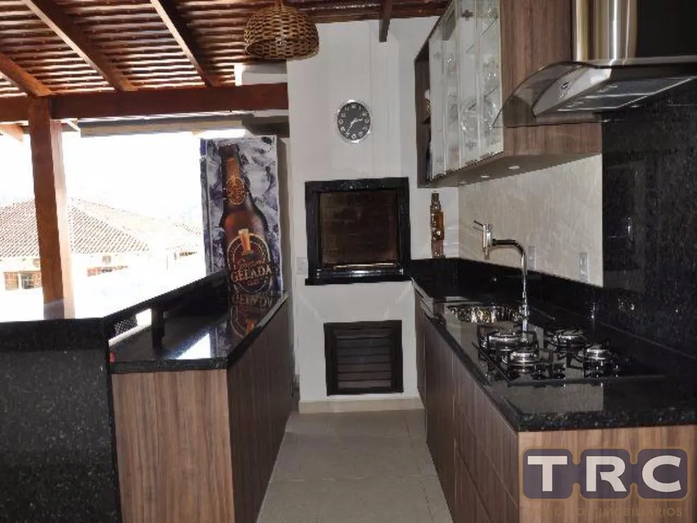 Casa, 3 quartos, 270 m² - Foto 3