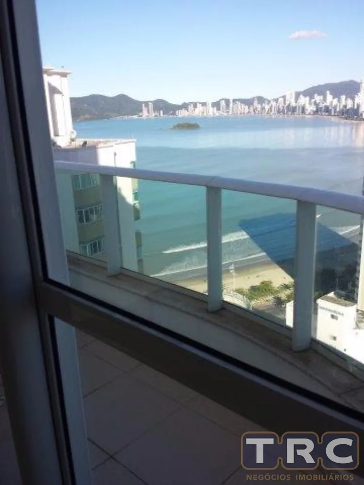 Apartamento, 3 quartos, 208 m² - Foto 1