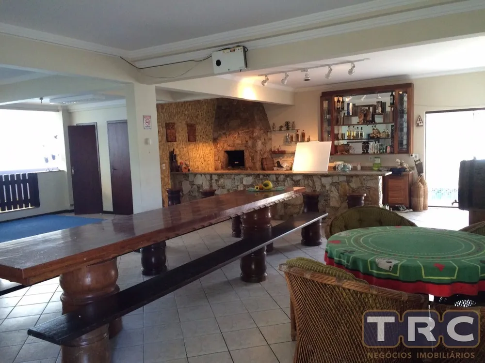 Sobrado, 4 quartos, 357 m² - Foto 2