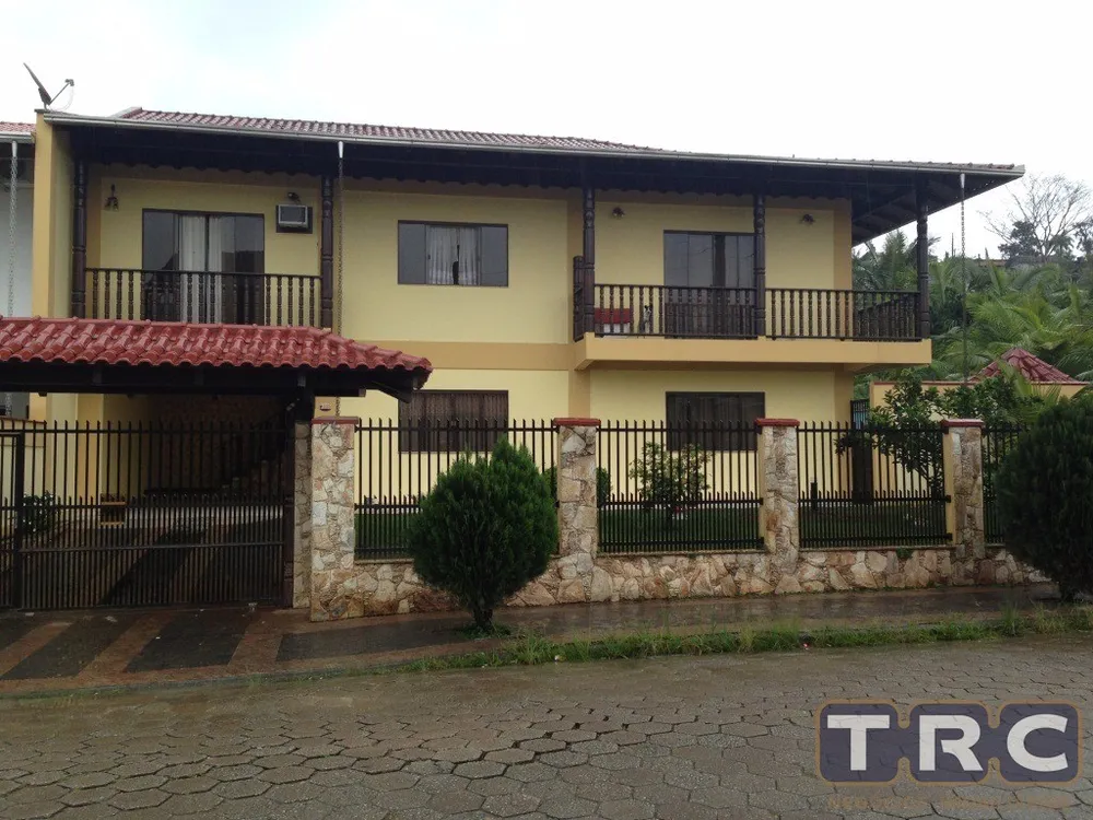 Sobrado, 4 quartos, 357 m² - Foto 1