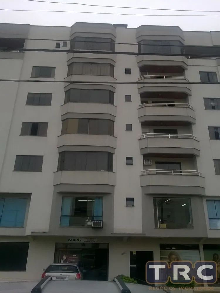 Cobertura, 3 quartos, 200 m² - Foto 1