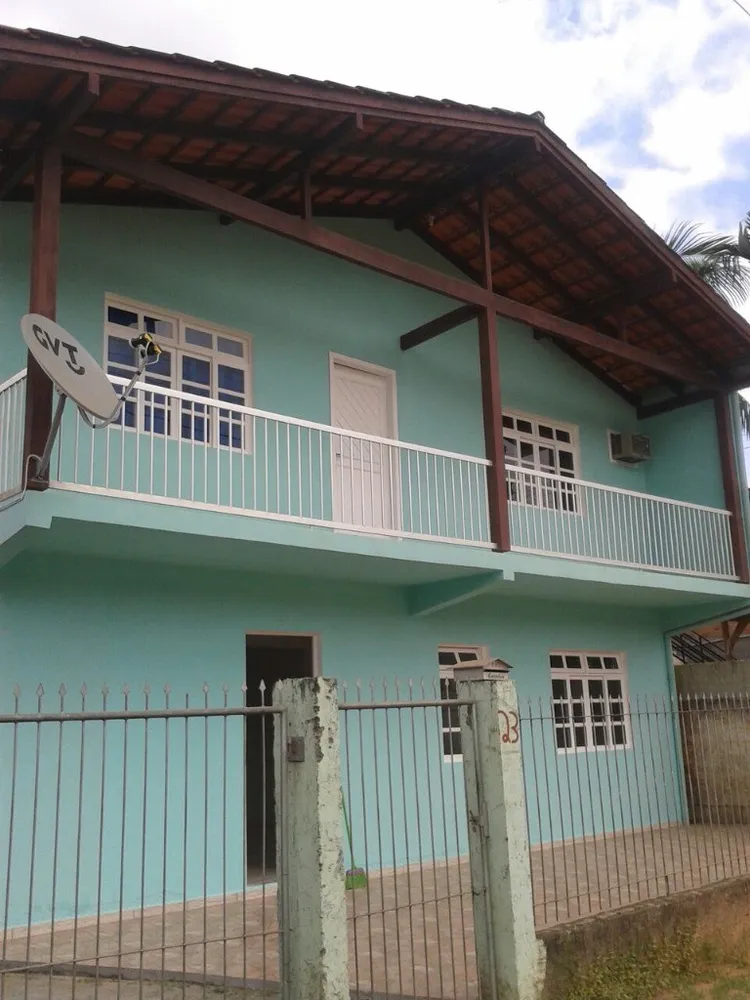 Casa, 8 quartos, 260 m² - Foto 1