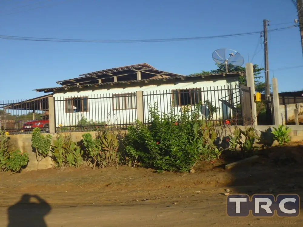 Casa, 2 quartos, 380 m² - Foto 1
