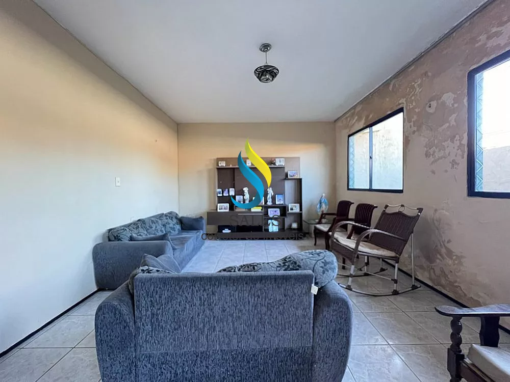 Casa, 3 quartos, 240 m² - Foto 2