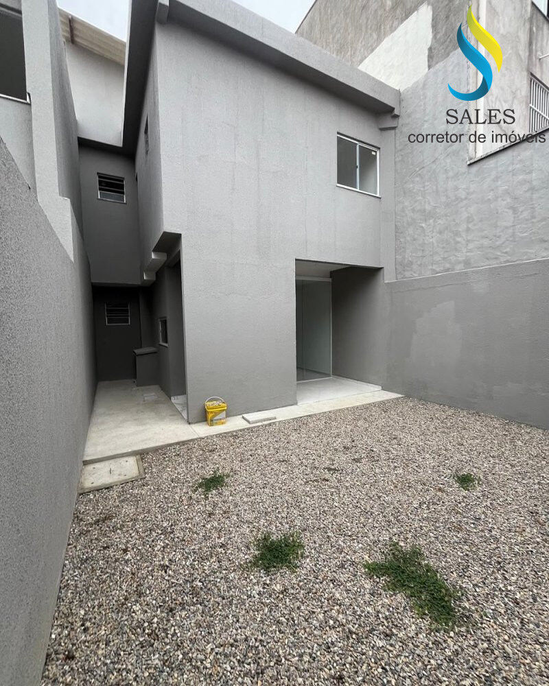 Casa à venda com 4 quartos, 122m² - Foto 15