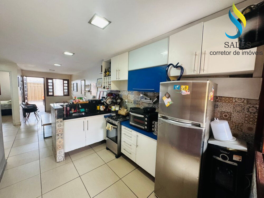 Casa à venda com 2 quartos, 69m² - Foto 4