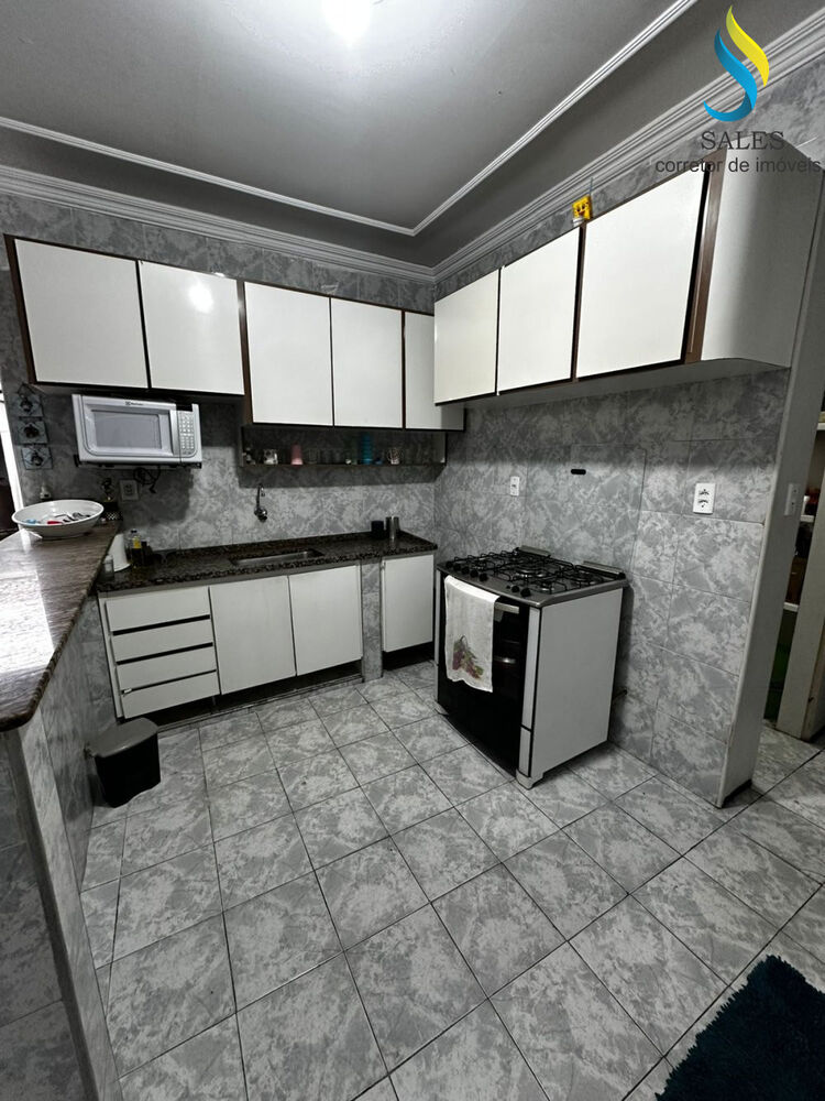 Casa à venda com 4 quartos, 230m² - Foto 9