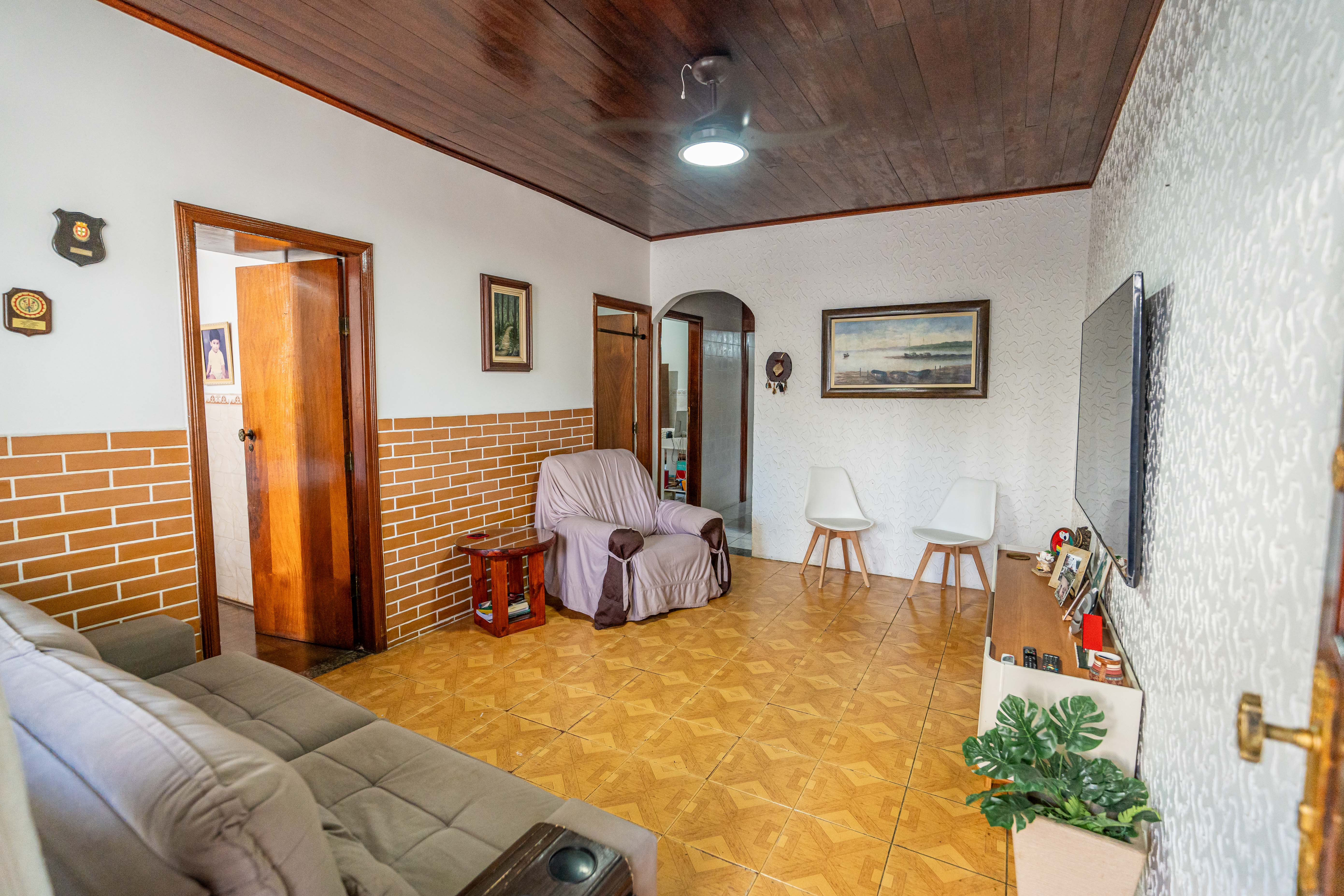 Casa à venda com 3 quartos, 272m² - Foto 2