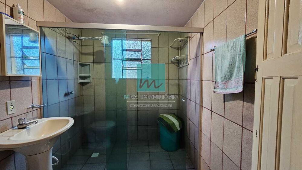 Chácara à venda com 4 quartos, 180m² - Foto 12