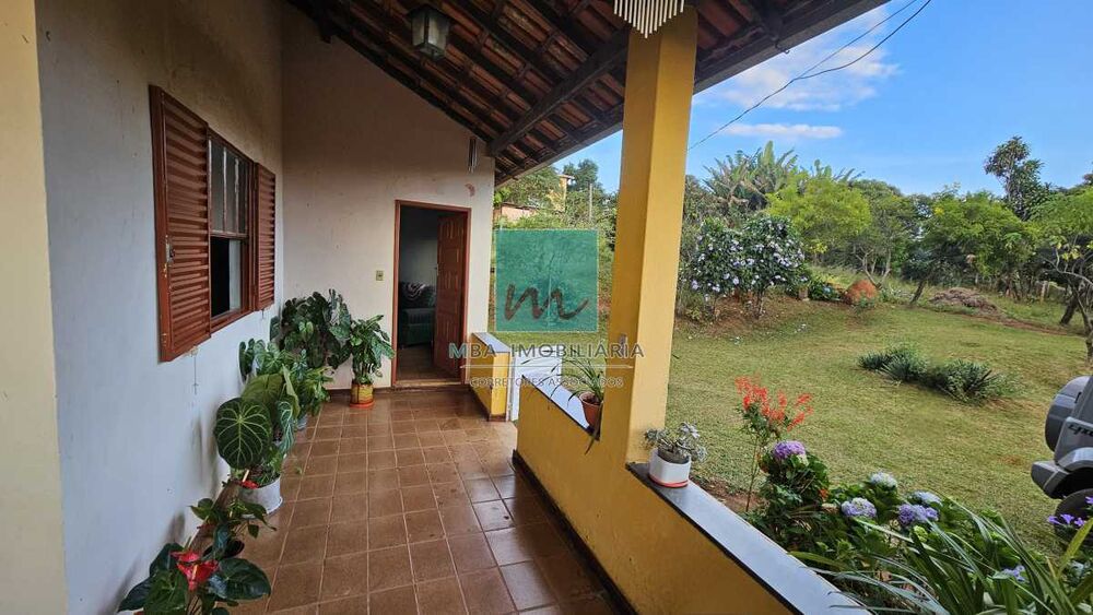 Chácara à venda com 4 quartos, 180m² - Foto 4