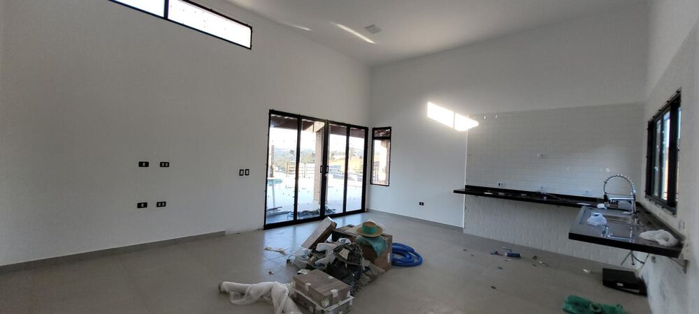 Chácara à venda com 3 quartos, 995m² - Foto 2