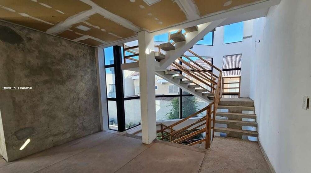 Sobrado à venda com 3 quartos, 250m² - Foto 9