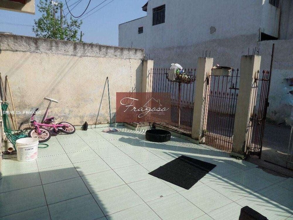 Casa à venda com 2 quartos, 40m² - Foto 9