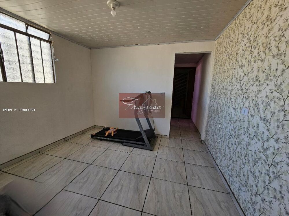 Casa à venda com 4 quartos, 144m² - Foto 15