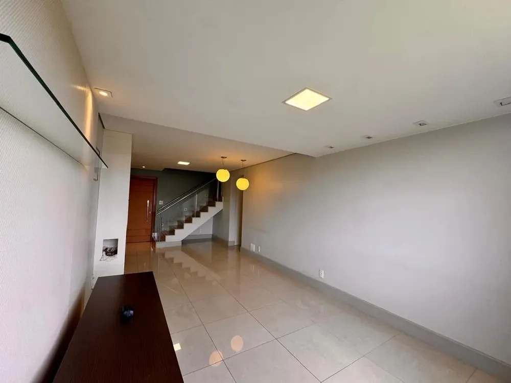Cobertura, 4 quartos, 220 m² - Foto 2