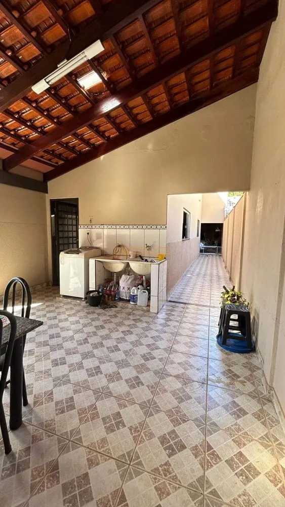 Casa, 3 quartos, 240 m² - Foto 1
