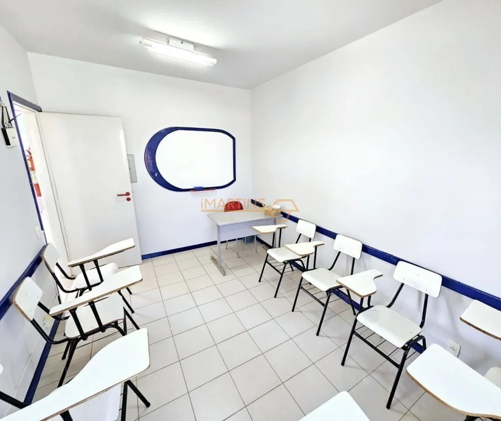 Loja-Salão, 5555 m² - Foto 1