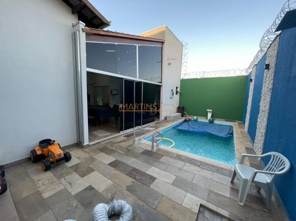Casa, 3 quartos, 300 m² - Foto 2