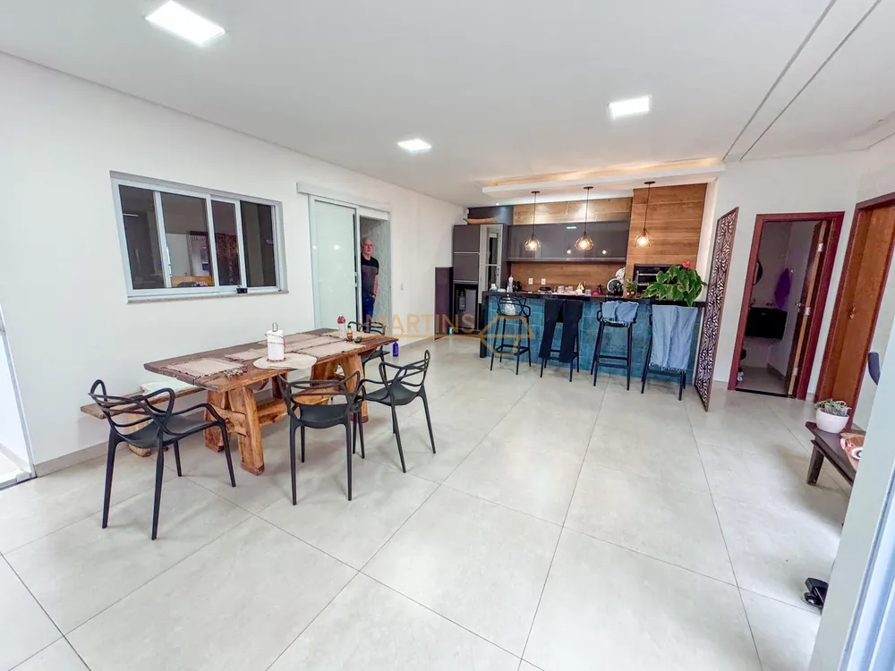 Casa, 3 quartos, 5555 m² - Foto 2