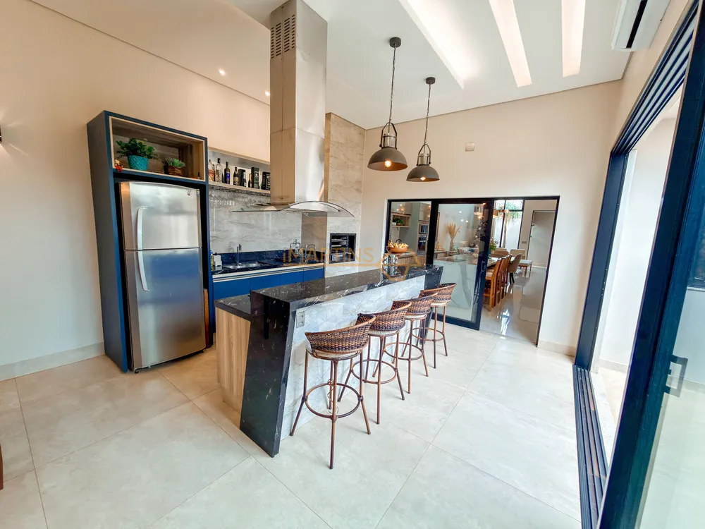 Casa, 3 quartos, 303 m² - Foto 2