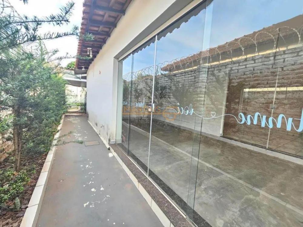 Casa, 3 quartos, 250 m² - Foto 1