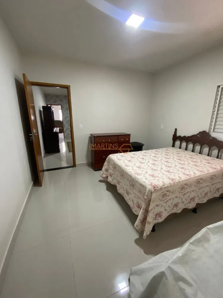 Casa, 2 quartos, 5555 m² - Foto 1
