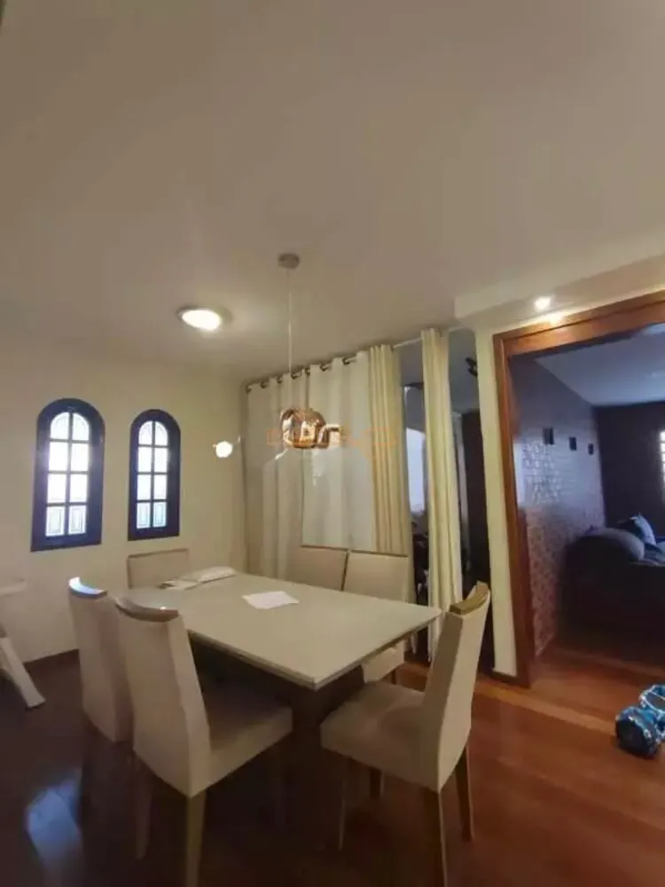 Casa, 3 quartos, 250 m² - Foto 3