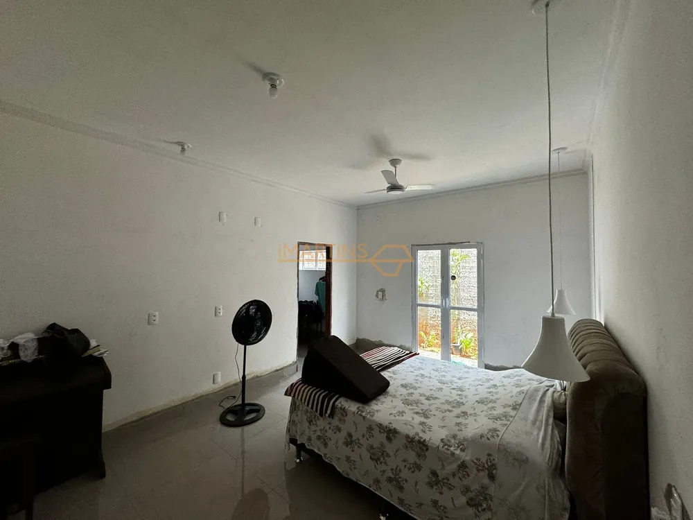 Casa, 1 quarto, 1044 m² - Foto 2